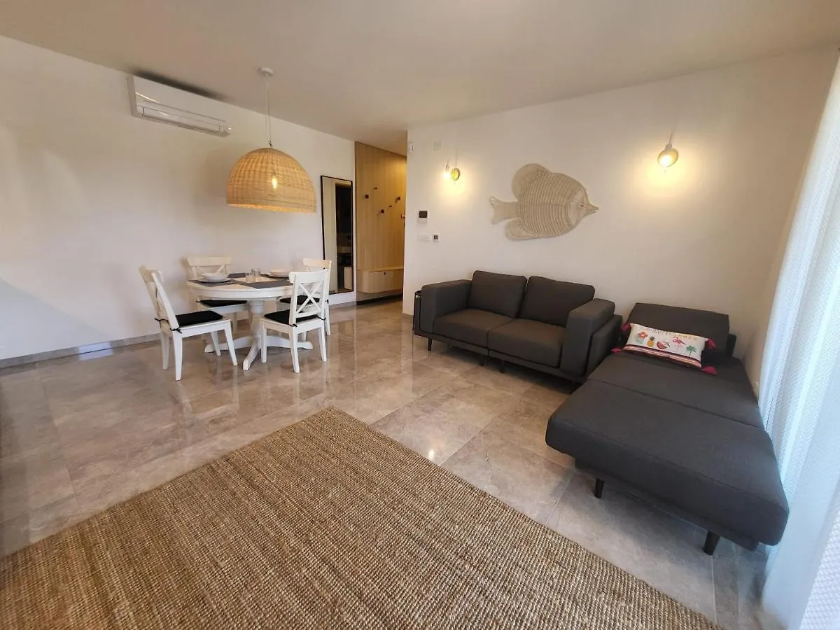 Coco De Luxe Apartment Malinska