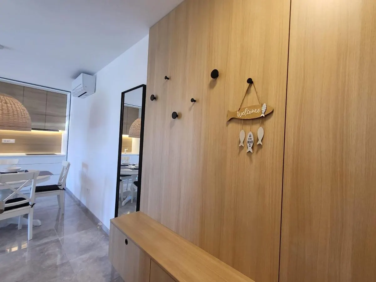 Coco De Luxe Apartment Malinska